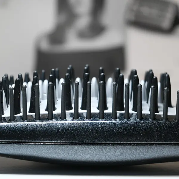 HSB101E BABYLISS četka za ravnanje kose HSB101E