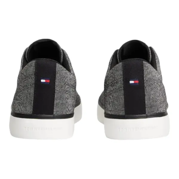 FM0FM05818-BDS Tommy Hilfiger muške platnene tenisice TH Hi Vulc Core Low Chambray crne